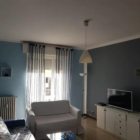 Casa Elisa Ottima Posizione E Parcheggio Gratuito Διαμέρισμα Βερμπάνια