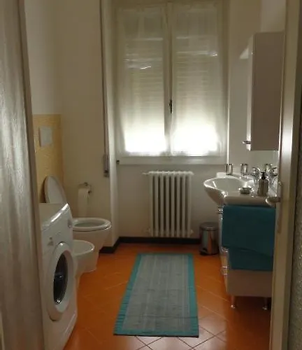 Casa Elisa Ottima Posizione E Parcheggio Gratuito Lejlighed Verbania